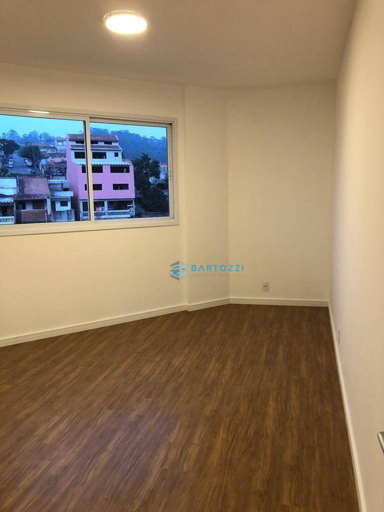 Apartamento à venda com 2 quartos, 61m² - Foto 2