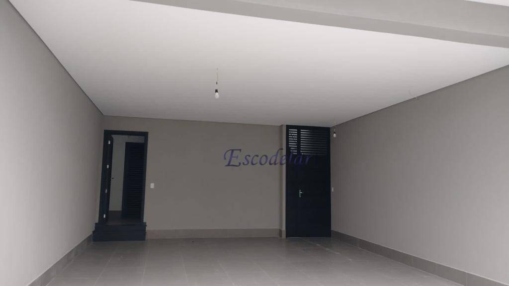 Sobrado à venda com 3 quartos, 220m² - Foto 4