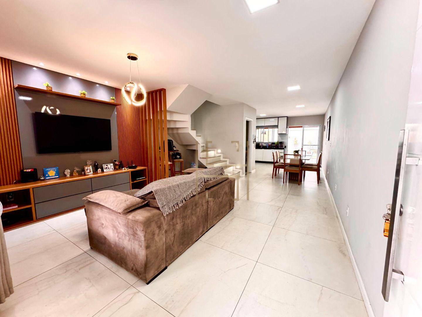 Casa, 3 quartos, 220 m² - Foto 1