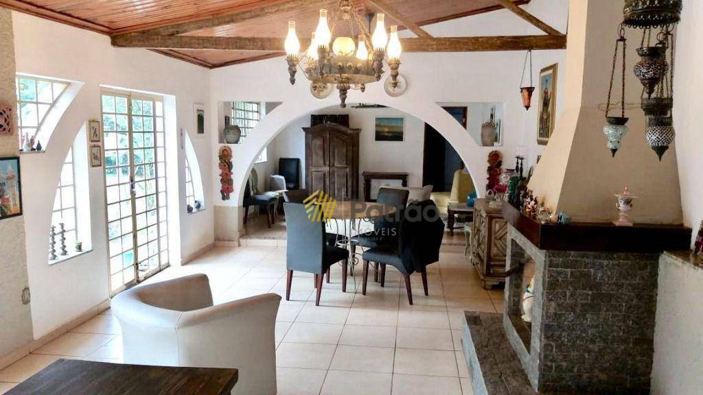 Casa à venda com 4 quartos, 400m² - Foto 15