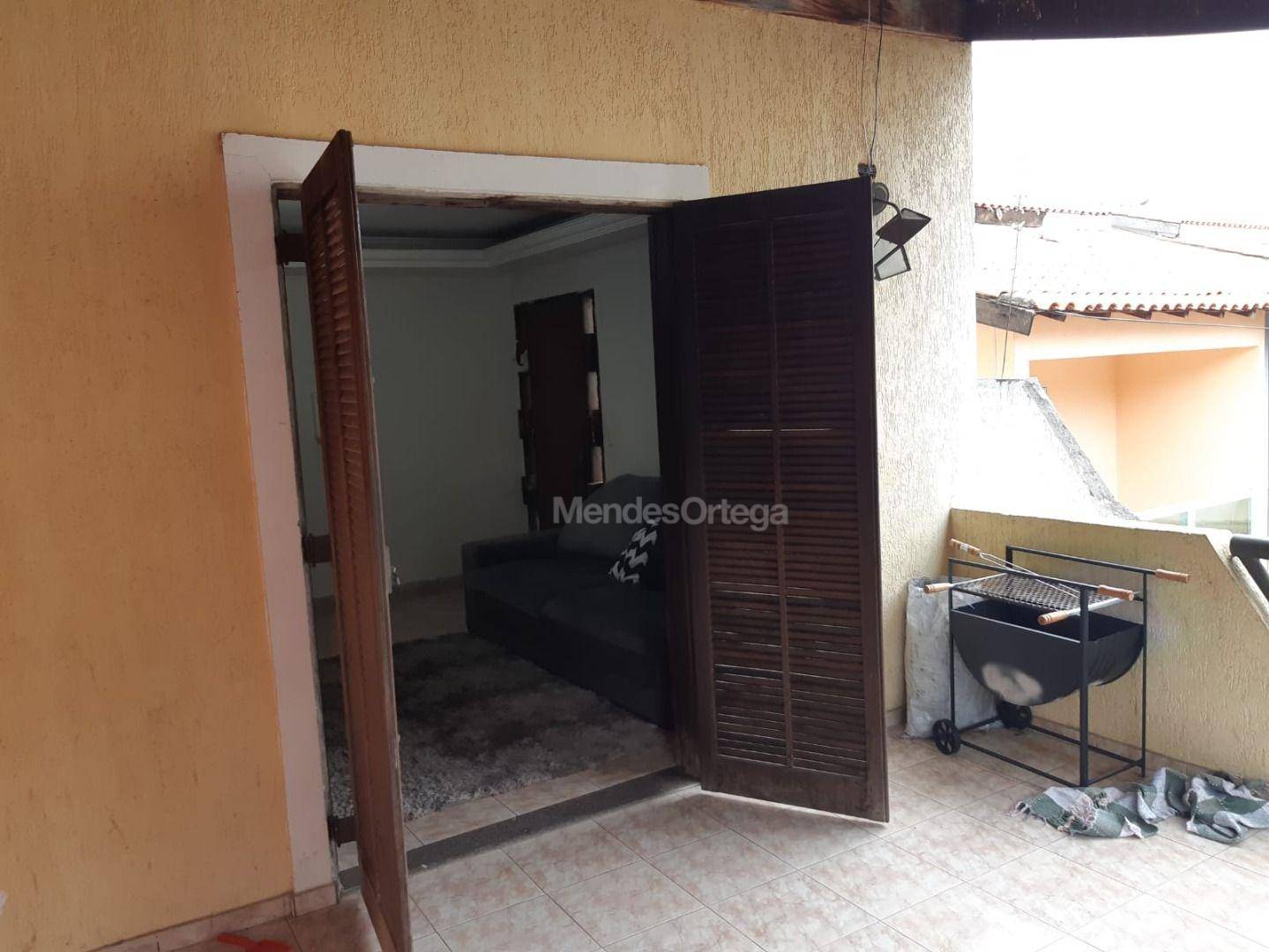 Casa à venda com 3 quartos, 189m² - Foto 11