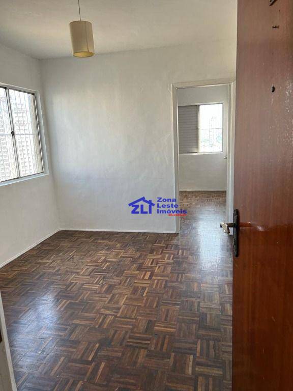 Apartamento para alugar com 2 quartos, 50m² - Foto 4