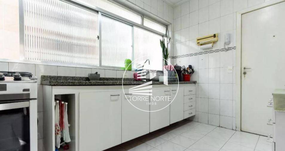 Apartamento à venda com 3 quartos, 128m² - Foto 8