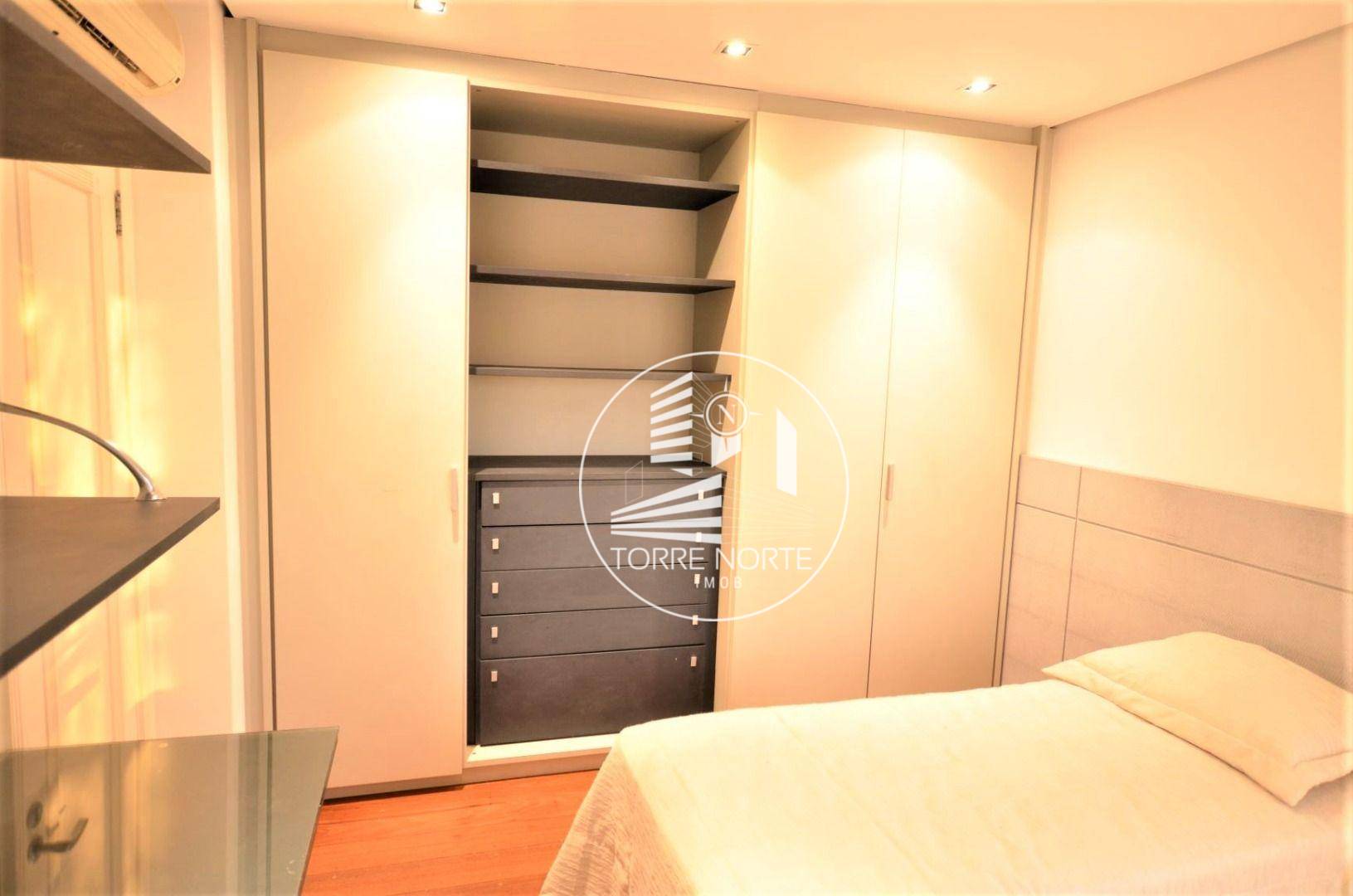 Apartamento para alugar com 3 quartos, 280m² - Foto 27