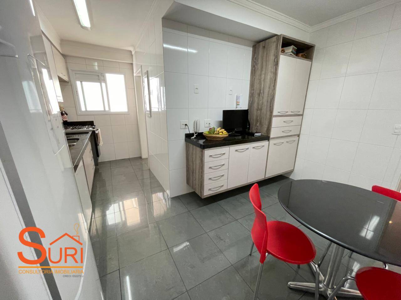 Apartamento à venda com 3 quartos, 158m² - Foto 9