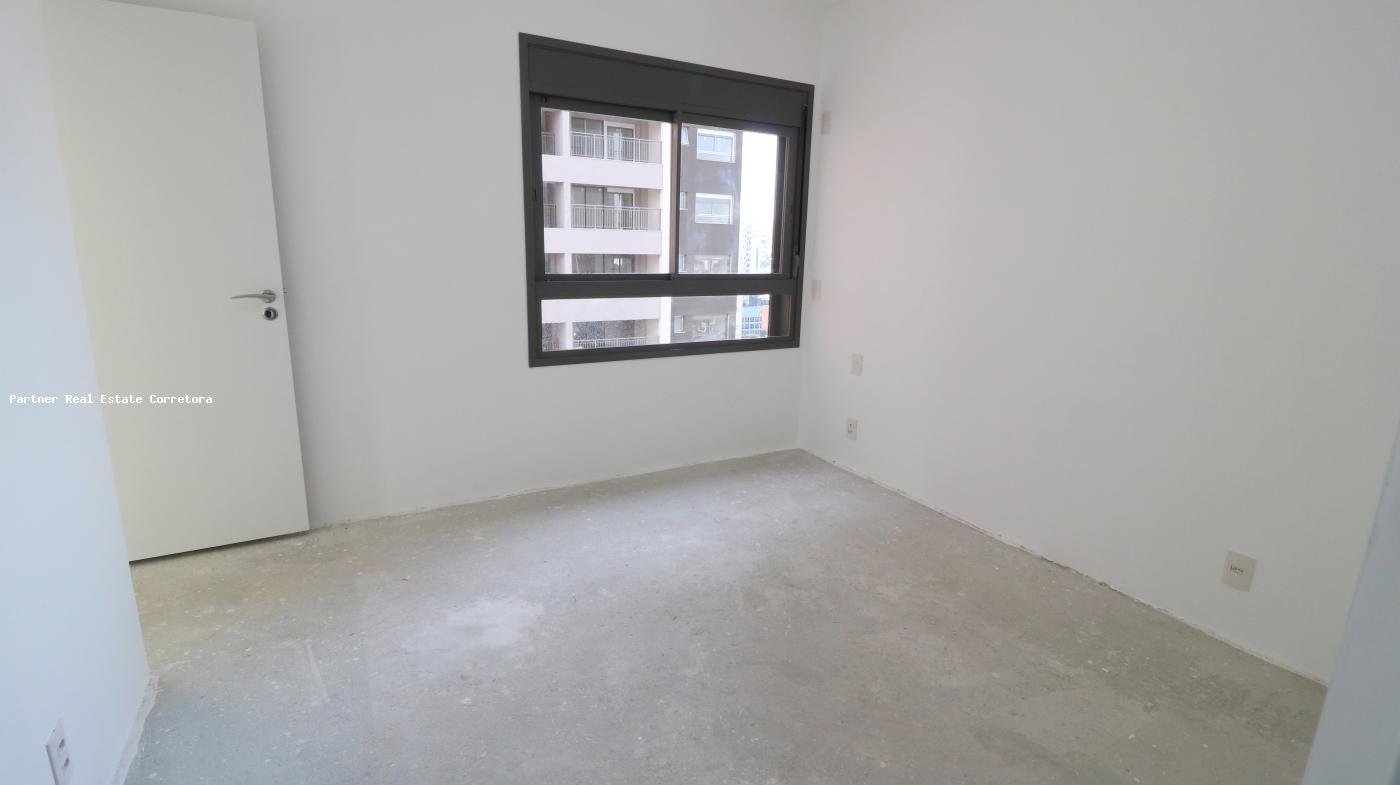 Apartamento à venda com 4 quartos, 244m² - Foto 17