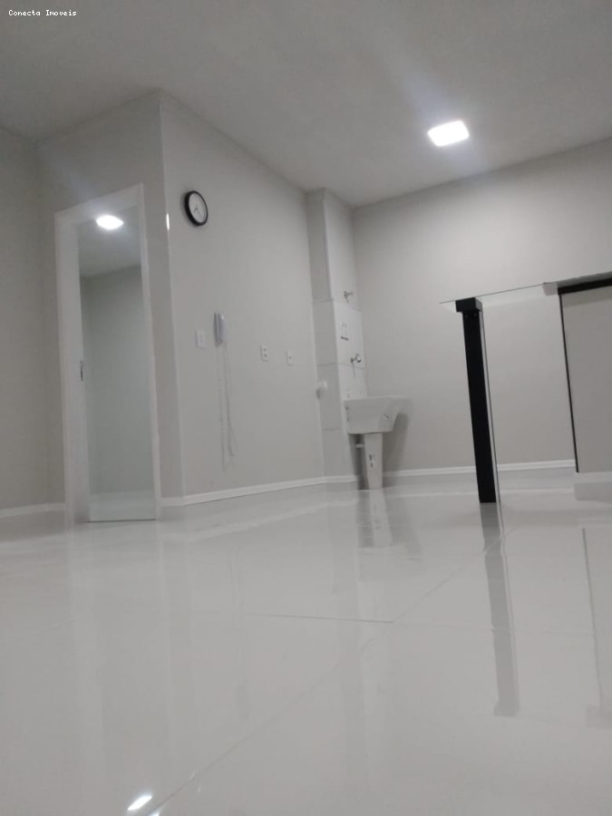 Apartamento à venda com 2 quartos, 44m² - Foto 11