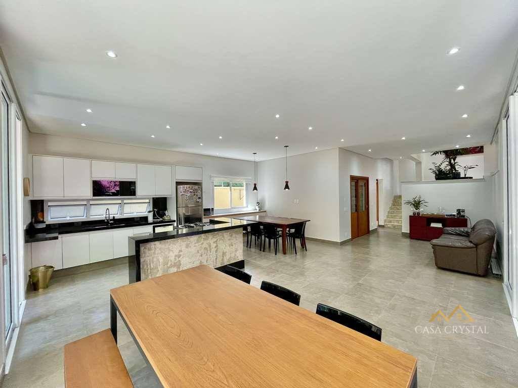 Casa de Condomínio à venda com 4 quartos, 453m² - Foto 4