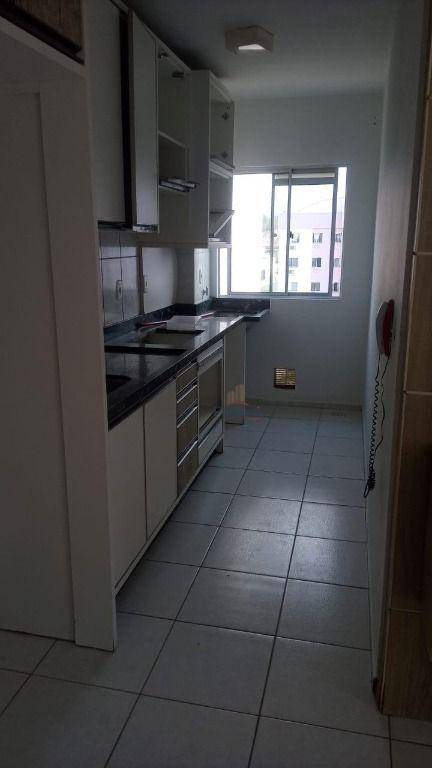 Apartamento à venda com 2 quartos, 56m² - Foto 3