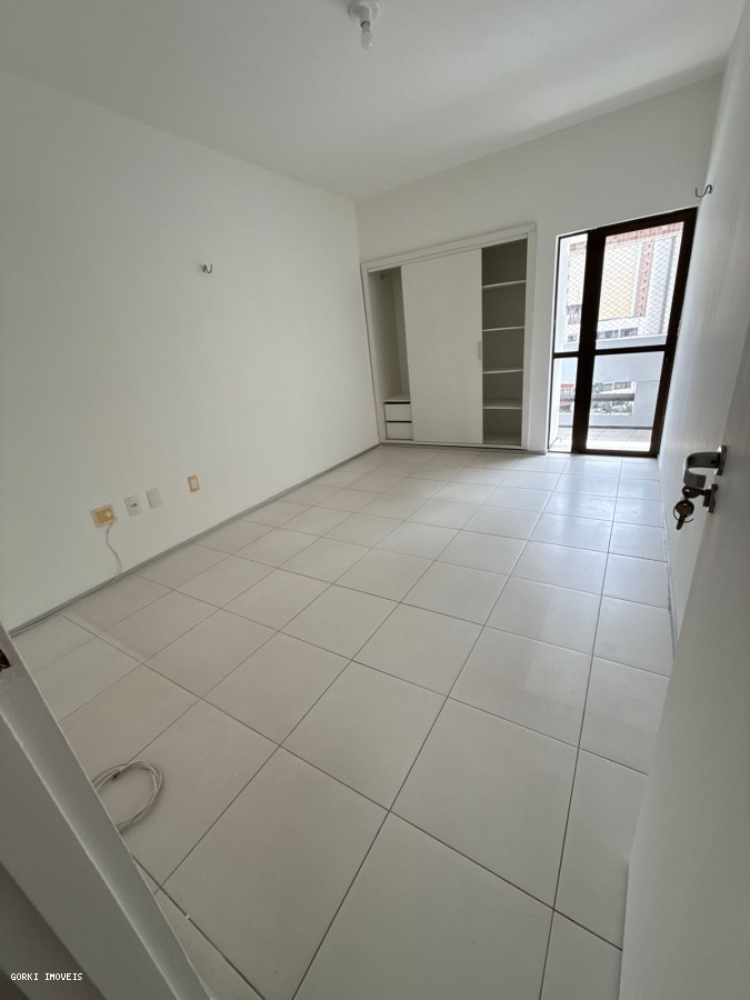 Apartamento à venda com 3 quartos, 158m² - Foto 22