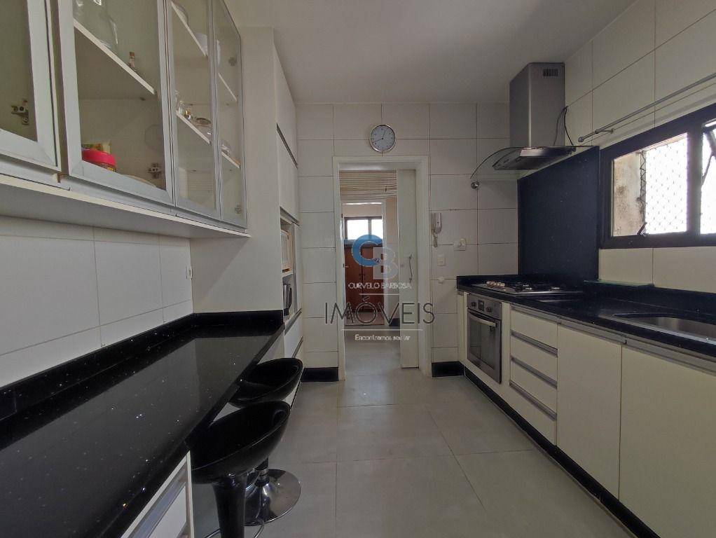 Apartamento à venda com 3 quartos, 125m² - Foto 8