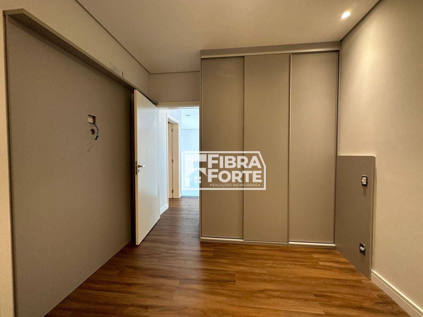 Casa de Condomínio à venda com 4 quartos, 261m² - Foto 18