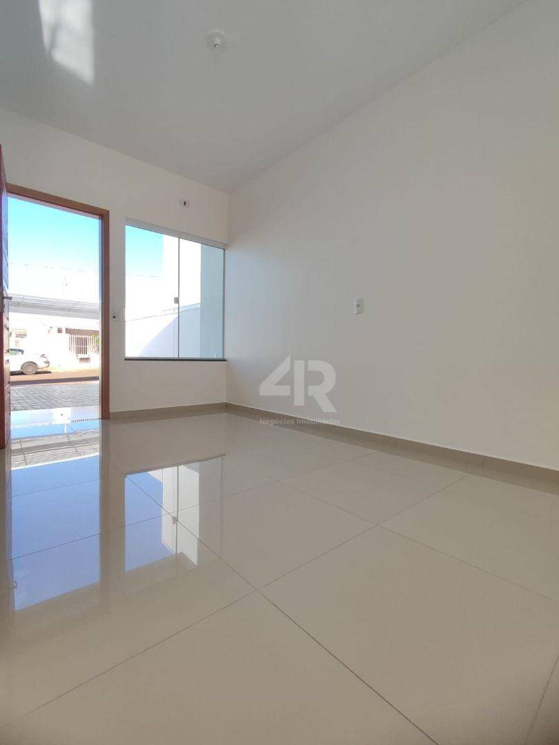 Casa à venda com 2 quartos, 57m² - Foto 3