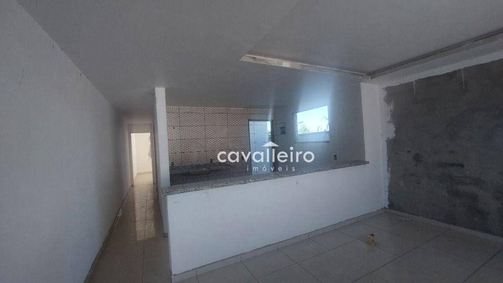 Casa à venda com 2 quartos, 80m² - Foto 4