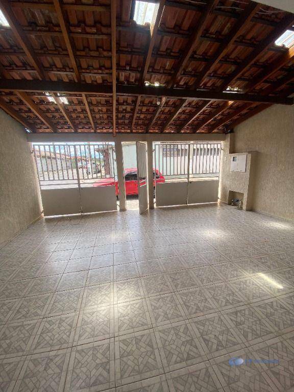 Sobrado para alugar com 3 quartos, 166m² - Foto 2