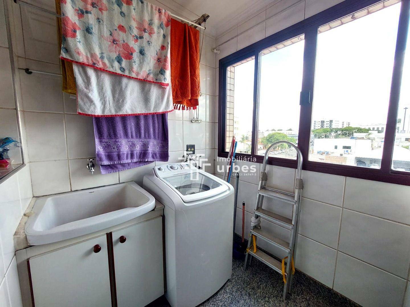 Apartamento para alugar com 3 quartos, 133m² - Foto 8