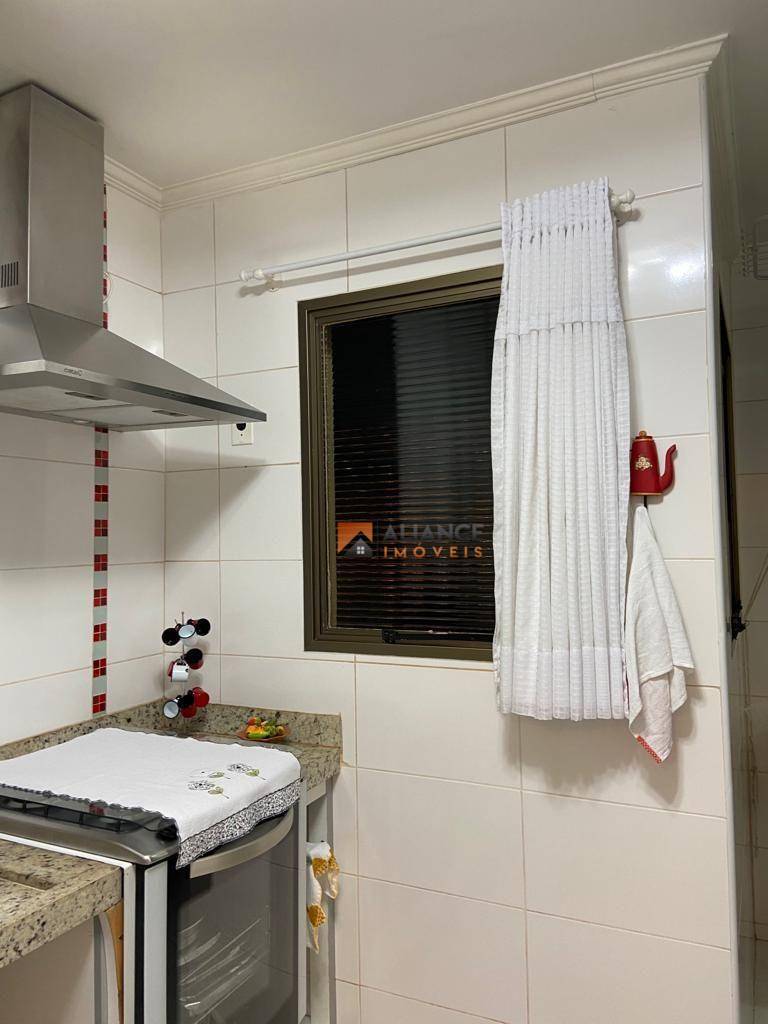 Apartamento à venda com 3 quartos, 80m² - Foto 9