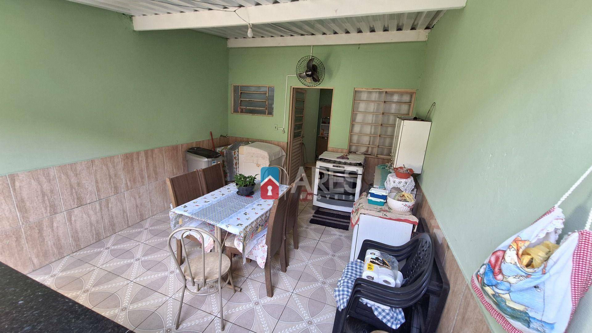 Casa à venda com 2 quartos, 65m² - Foto 8