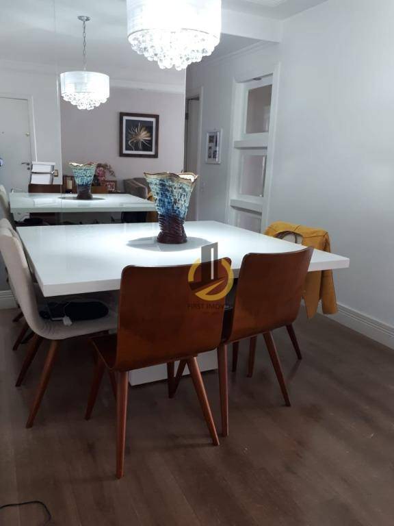 Apartamento à venda com 3 quartos, 137m² - Foto 9