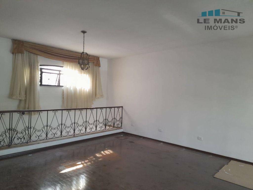 Casa à venda com 3 quartos, 211m² - Foto 13