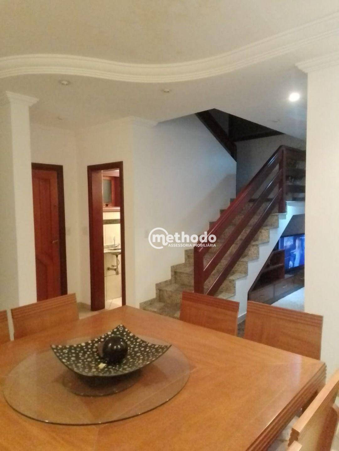 Casa de Condomínio à venda com 3 quartos, 205m² - Foto 3