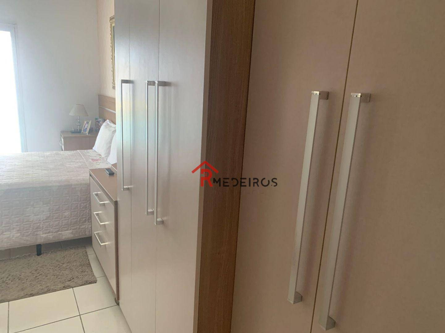 Apartamento à venda com 3 quartos, 168m² - Foto 19