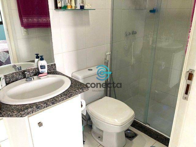 Apartamento à venda com 2 quartos, 70m² - Foto 11