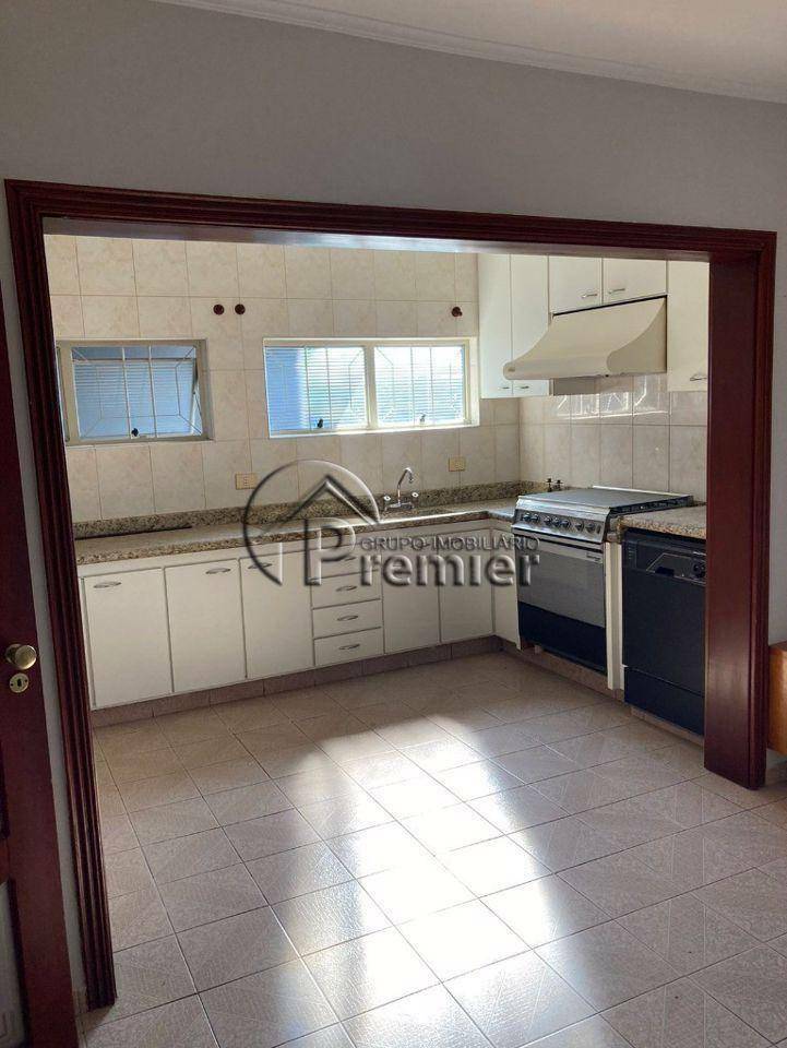 Casa à venda e aluguel com 3 quartos, 262m² - Foto 51