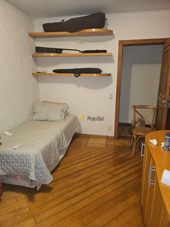 Apartamento à venda com 4 quartos, 300m² - Foto 13