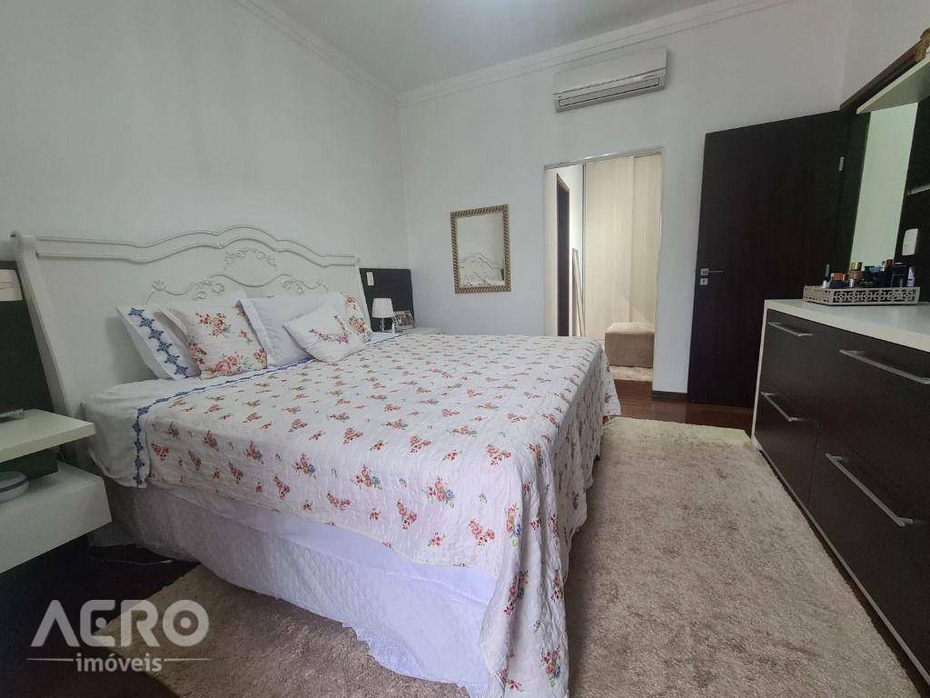 Casa de Condomínio à venda com 3 quartos, 283m² - Foto 30