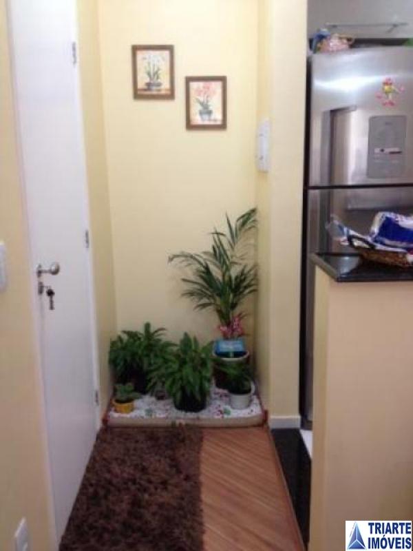 Apartamento à venda com 3 quartos, 65m² - Foto 2