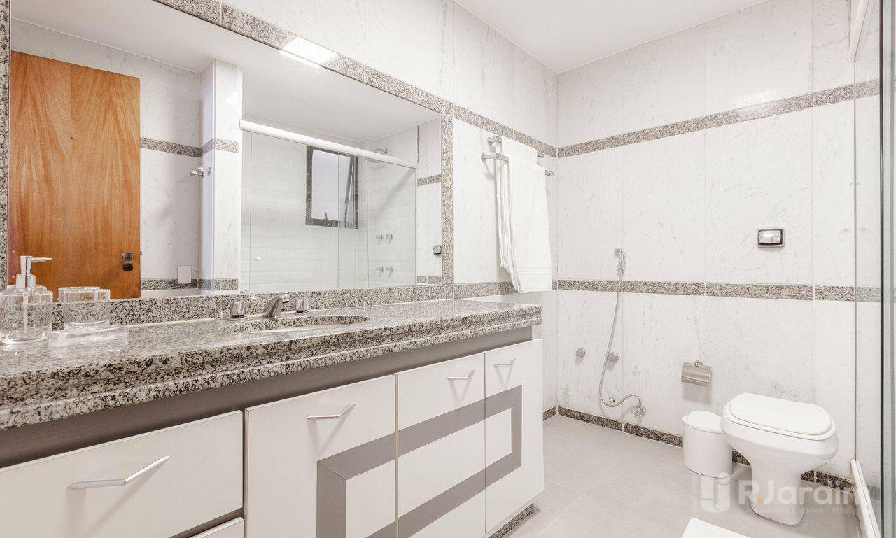 Apartamento para alugar com 5 quartos, 268m² - Foto 40