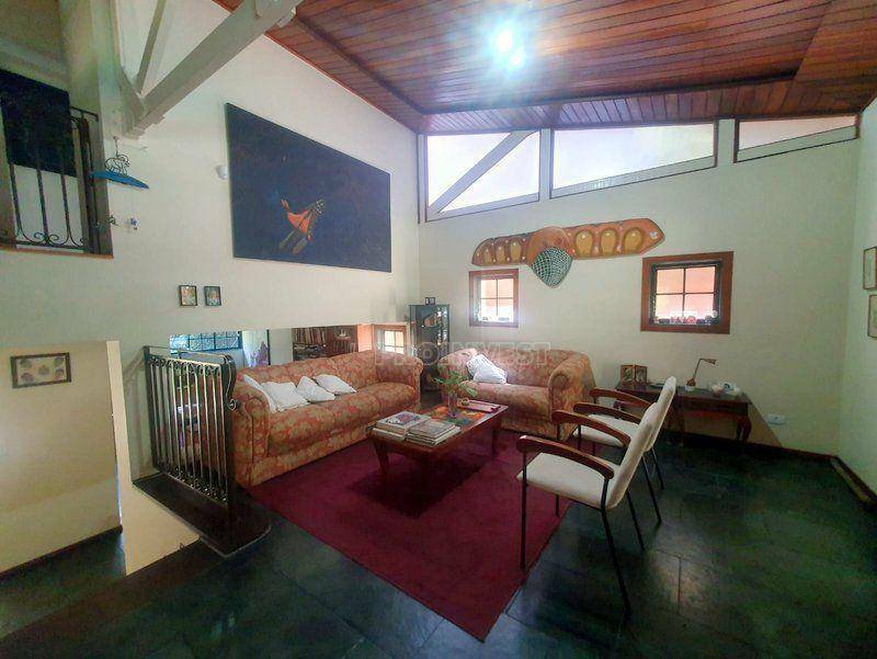 Casa de Condomínio à venda com 3 quartos, 216m² - Foto 4