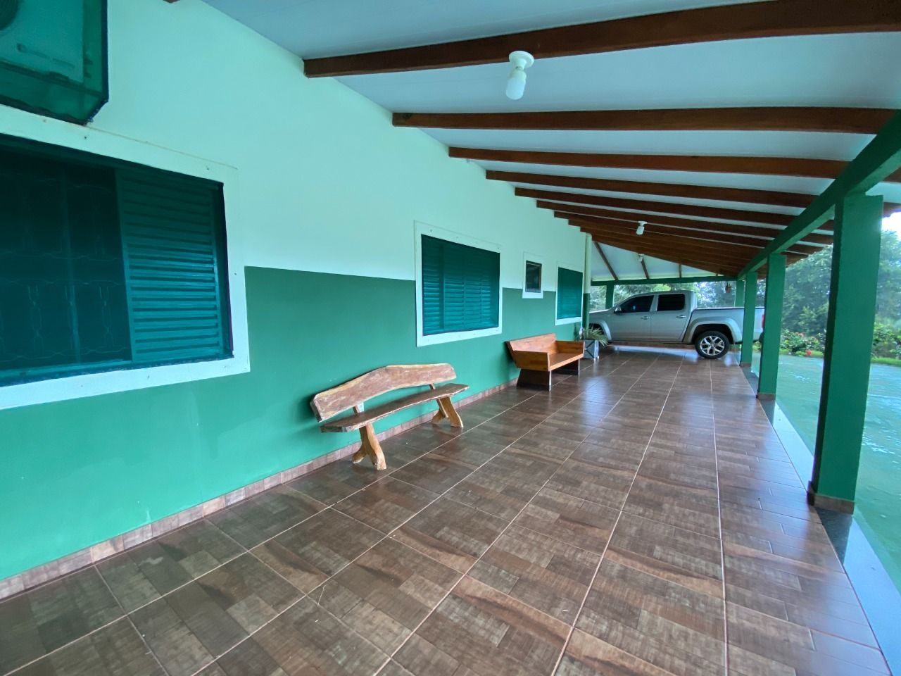 Chácara à venda com 4 quartos, 450m² - Foto 2