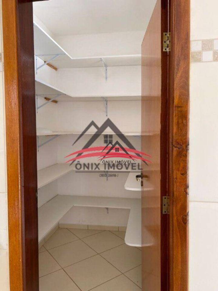 Casa de Condomínio à venda e aluguel com 3 quartos, 255m² - Foto 14