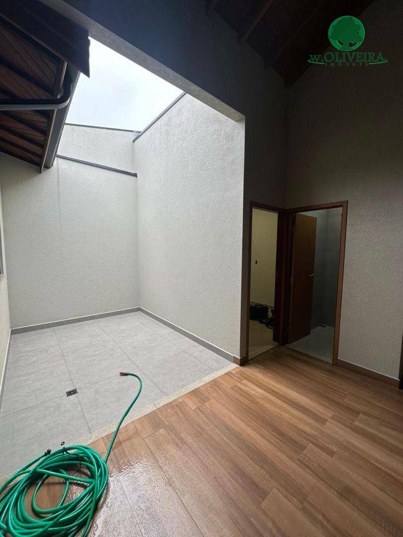 Casa à venda com 3 quartos, 200m² - Foto 17