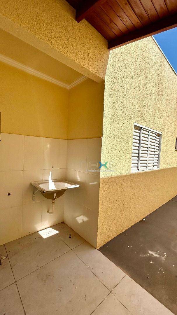 Casa à venda com 2 quartos, 78m² - Foto 30