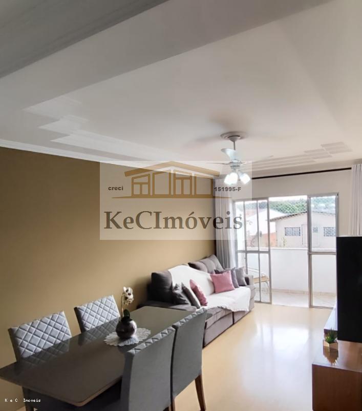 Apartamento à venda com 2 quartos, 72m² - Foto 1