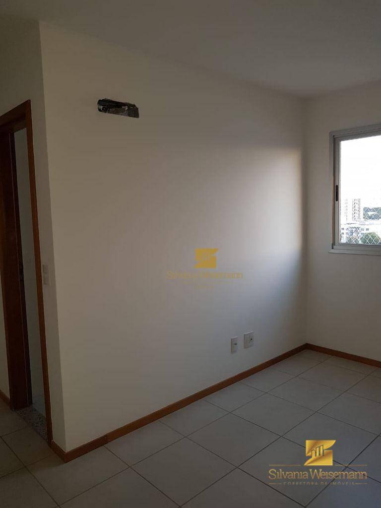 Apartamento à venda com 3 quartos, 96m² - Foto 6