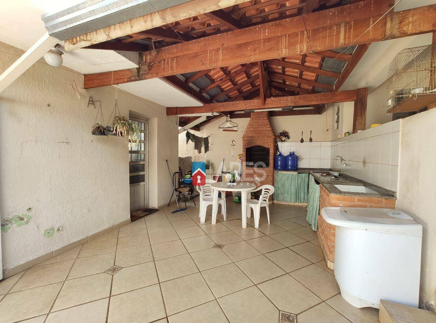 Casa à venda com 4 quartos, 213m² - Foto 15