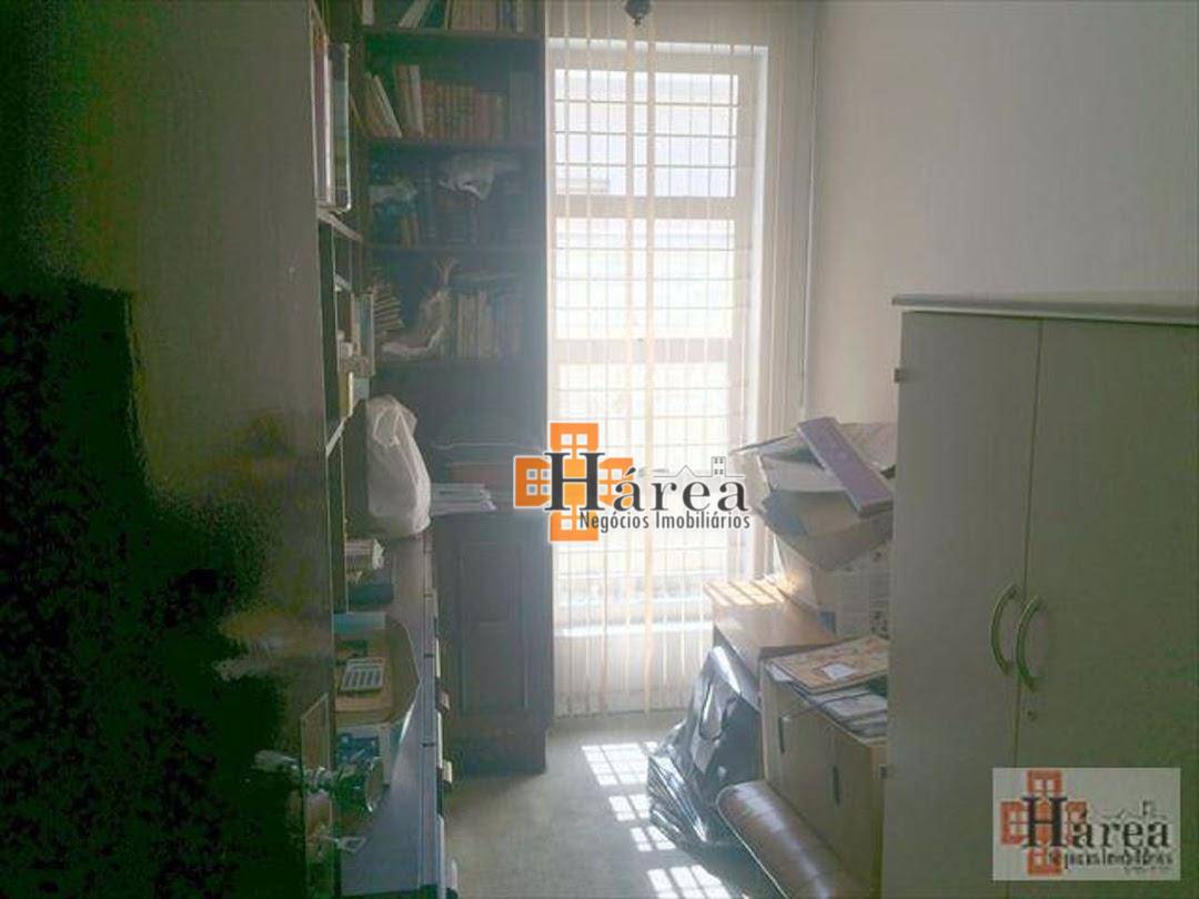 Casa à venda com 3 quartos, 205m² - Foto 14