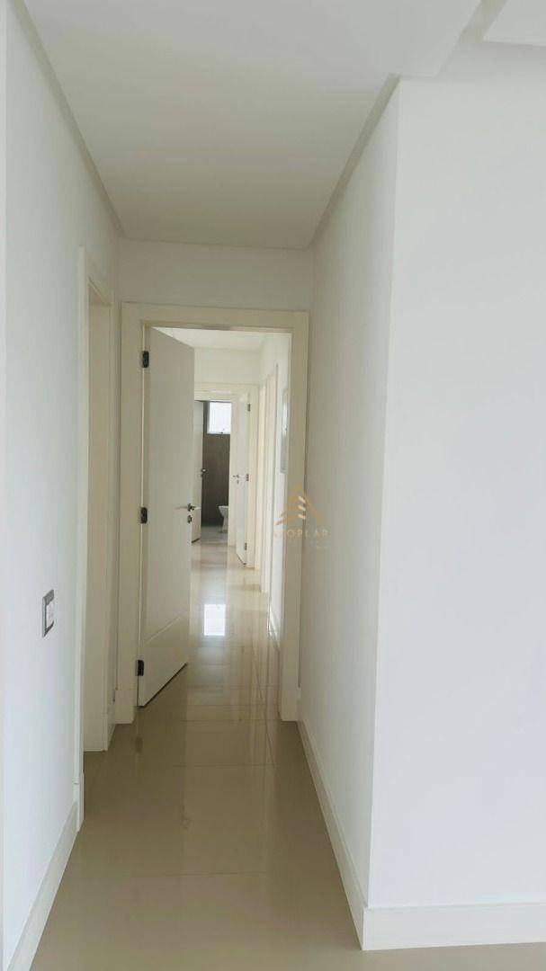 Apartamento à venda com 4 quartos, 149m² - Foto 14