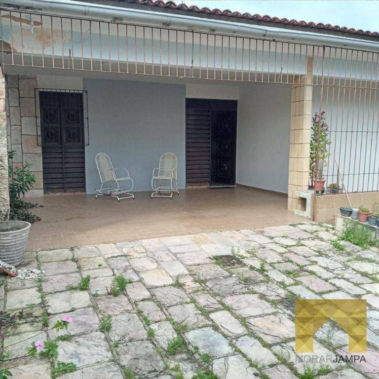 Casa à venda com 4 quartos, 280m² - Foto 2