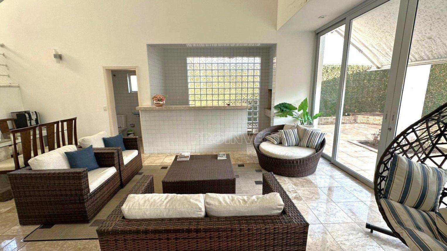 Casa de Condomínio à venda com 3 quartos, 340m² - Foto 4