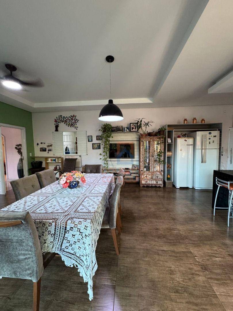 Casa, 4 quartos, 330 m² - Foto 43