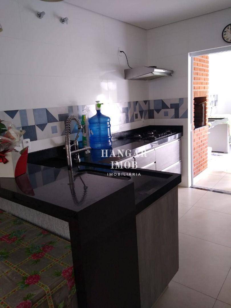 Casa à venda com 3 quartos, 107m² - Foto 3