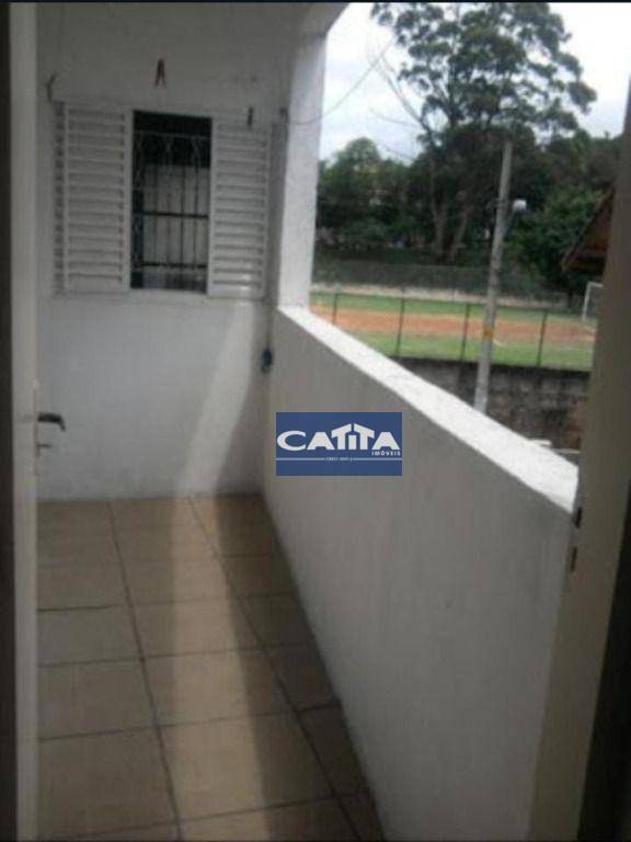 Casa para alugar com 1 quarto, 50m² - Foto 1