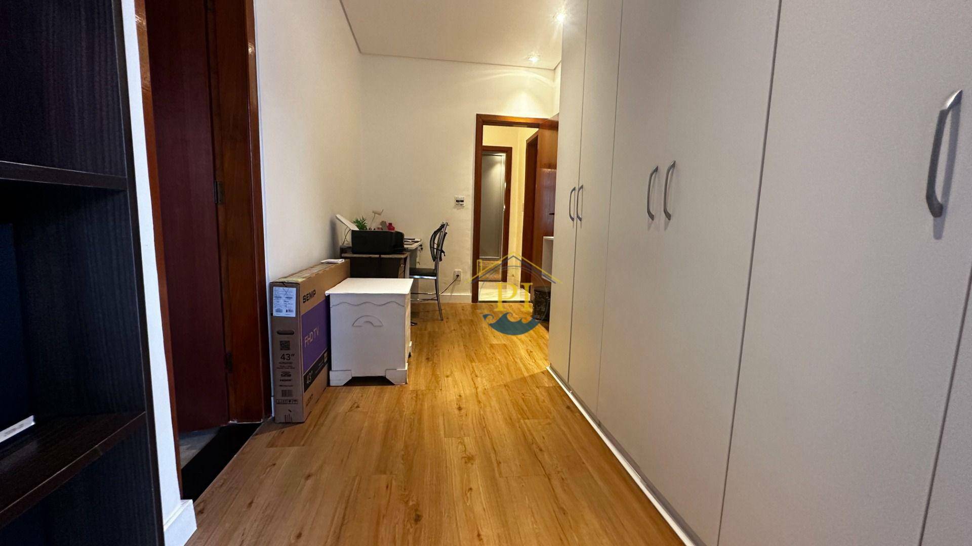 Casa à venda com 4 quartos, 300m² - Foto 49