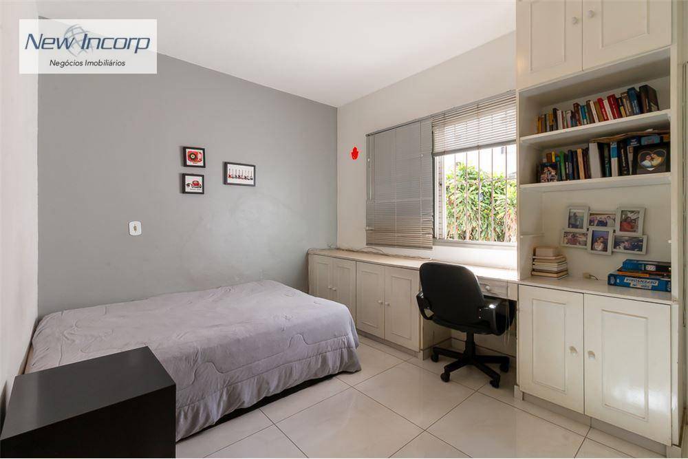 Apartamento à venda com 3 quartos, 191m² - Foto 13