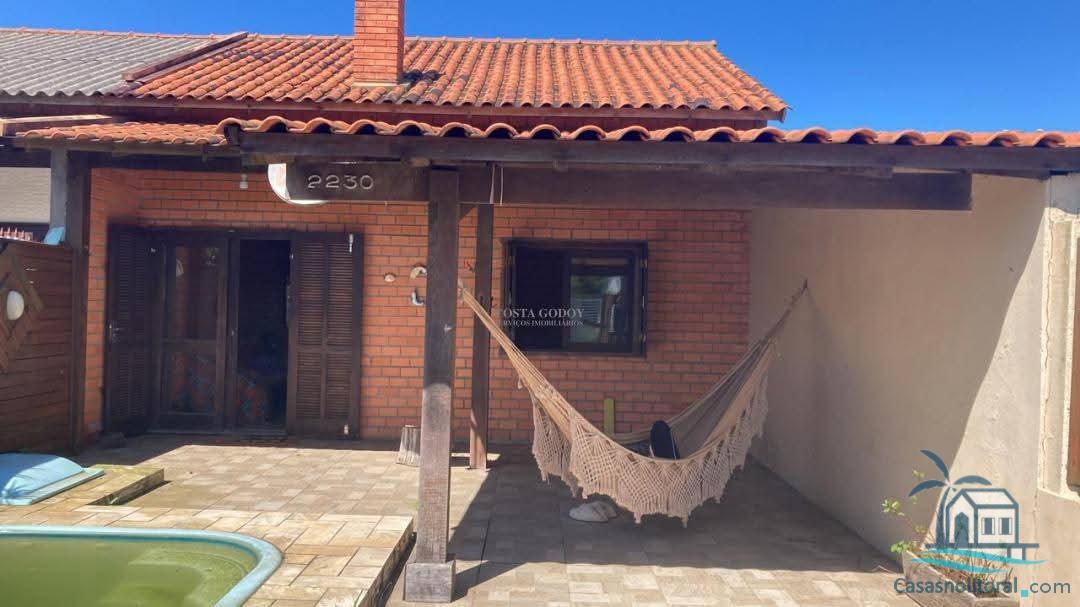 Casa à venda com 3 quartos - Foto 1